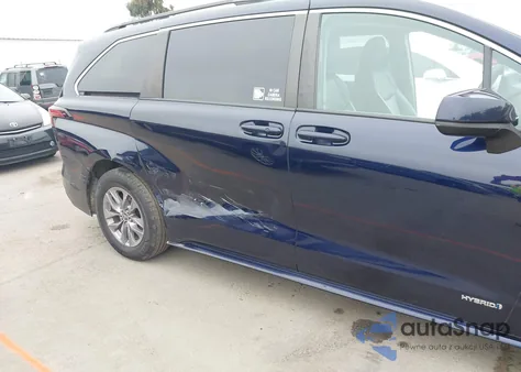 2021 Toyota Sienna Le z USA, uszkodzony, nr VIN 5TDBRKEC4MS005427